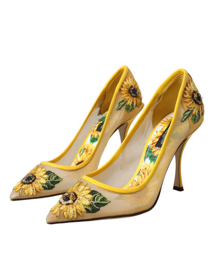 Gelbe Pumps mit Sonnenblumen-Motiv aus Netzstoff