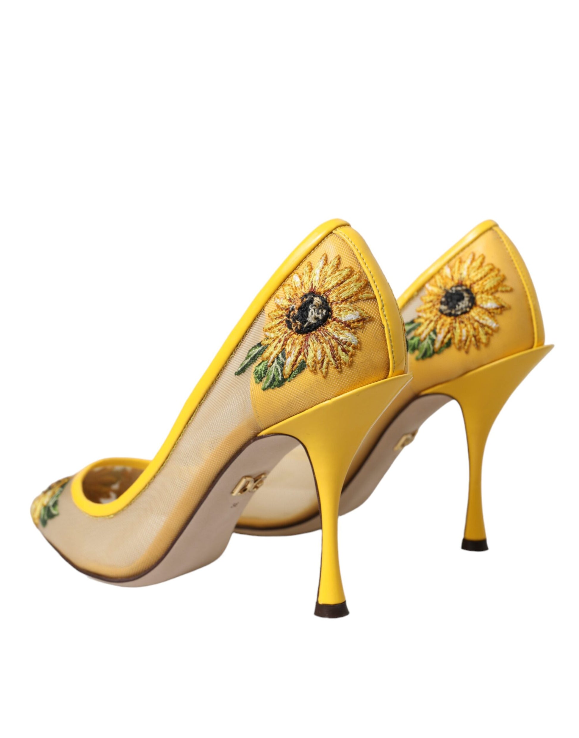 Gelbe Pumps mit Sonnenblumen-Motiv aus Netzstoff