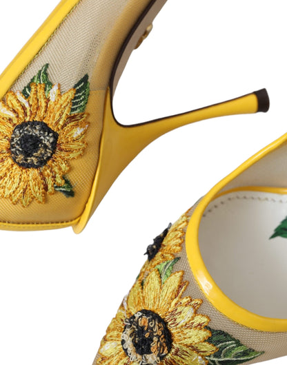 Gelbe Pumps mit Sonnenblumen-Motiv aus Netzstoff