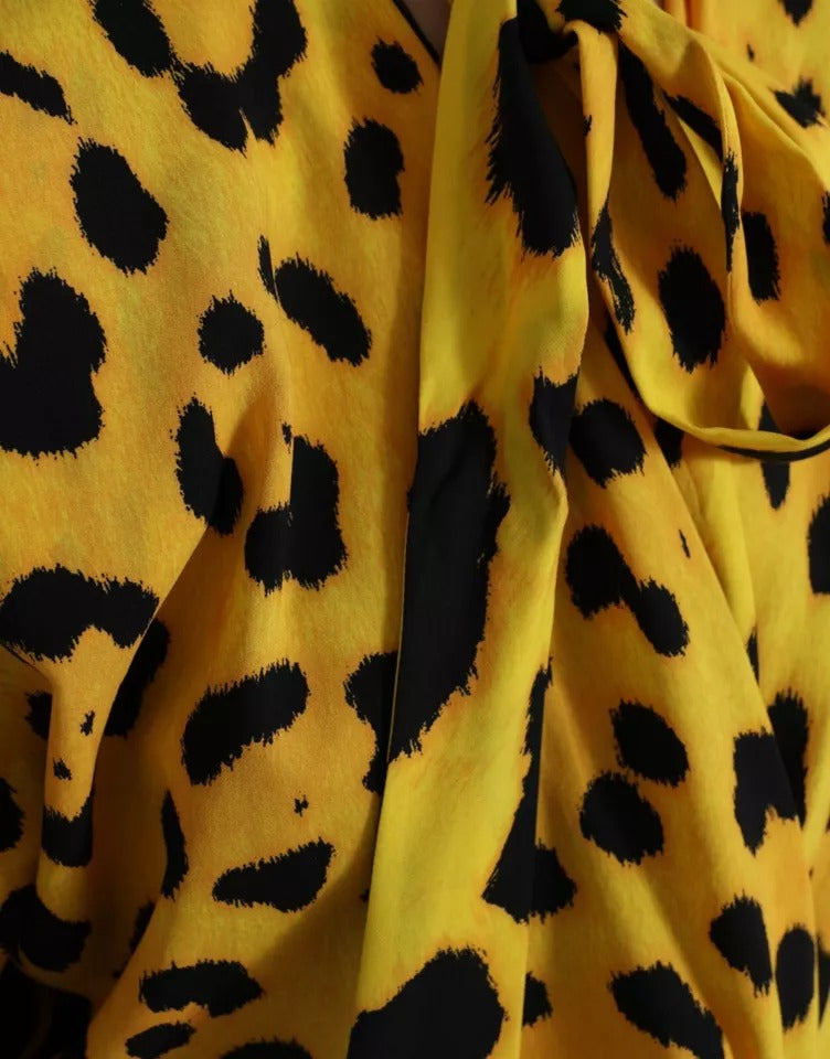 Blusa de manga larga con estampado de leopardo amarillo