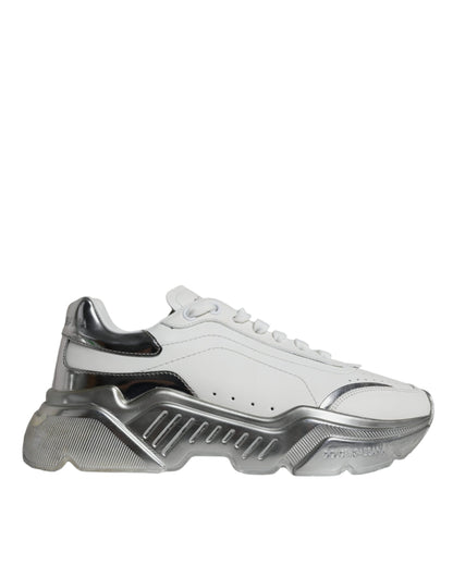 Zapatillas deportivas bajas Daymaster de color blanco y plateado