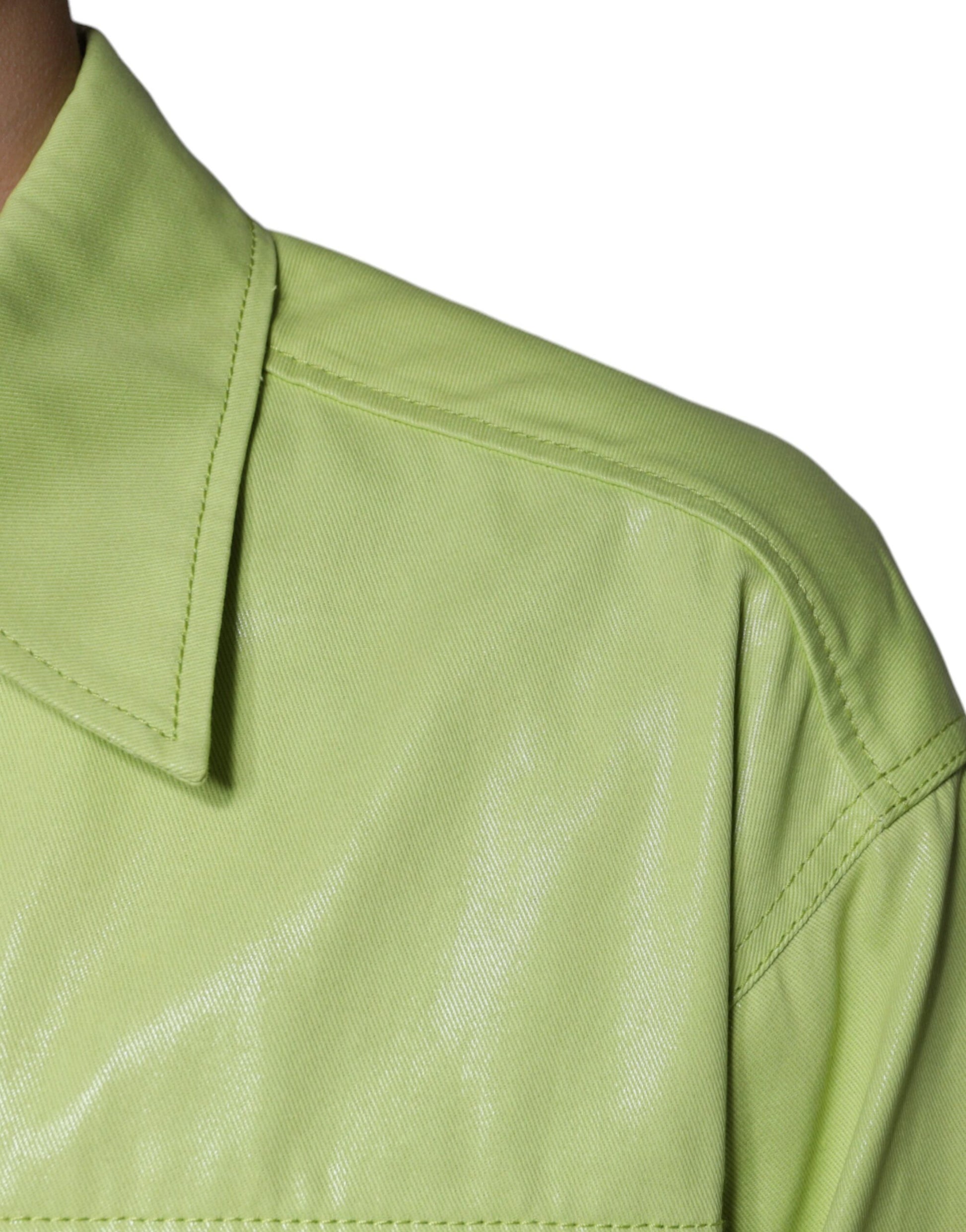 Camisa de algodón verde con cuello y botones para hombre