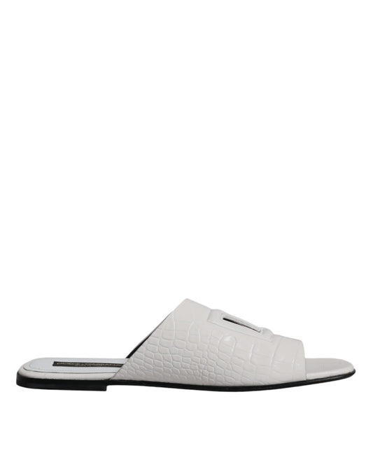 Sandalias de piel con aberturas en la parte delantera de color blanco DG