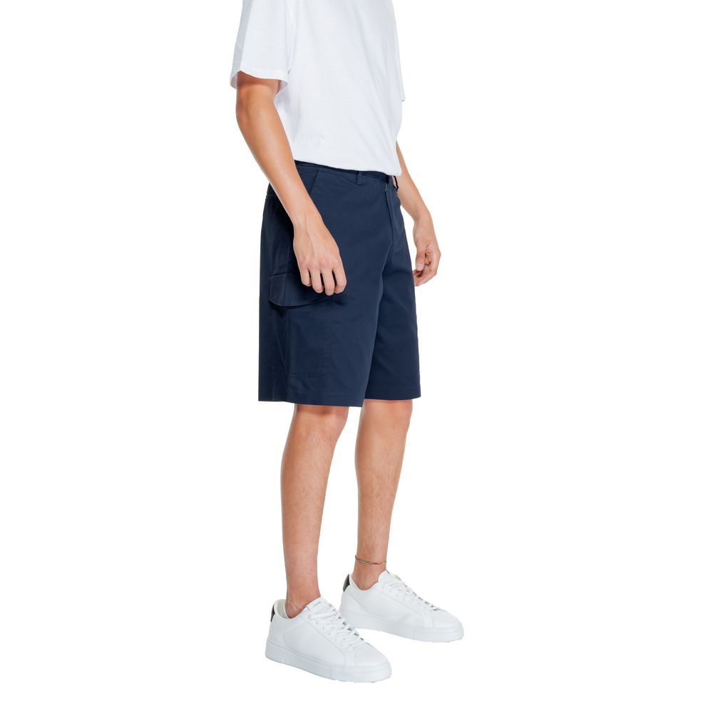 Blaue Baumwollshorts