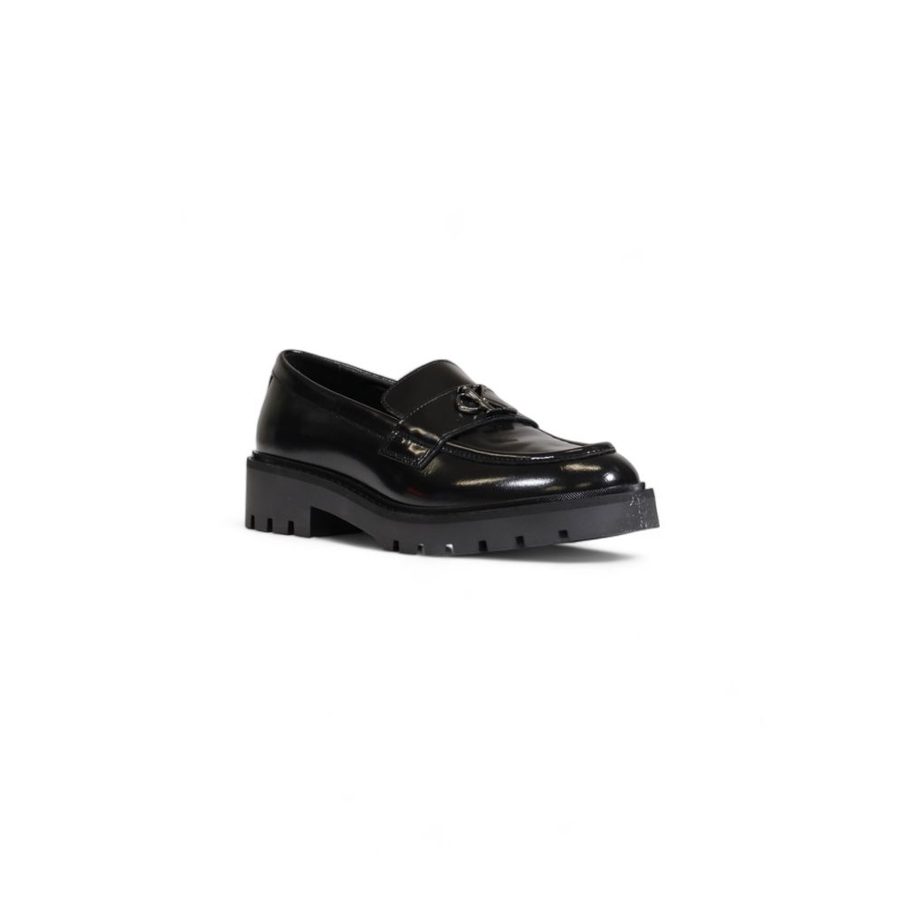 Black Leather Flat Shoe