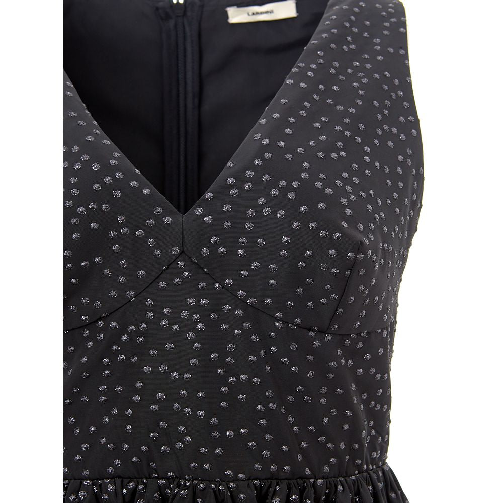 Elegante vestido negro de polietileno