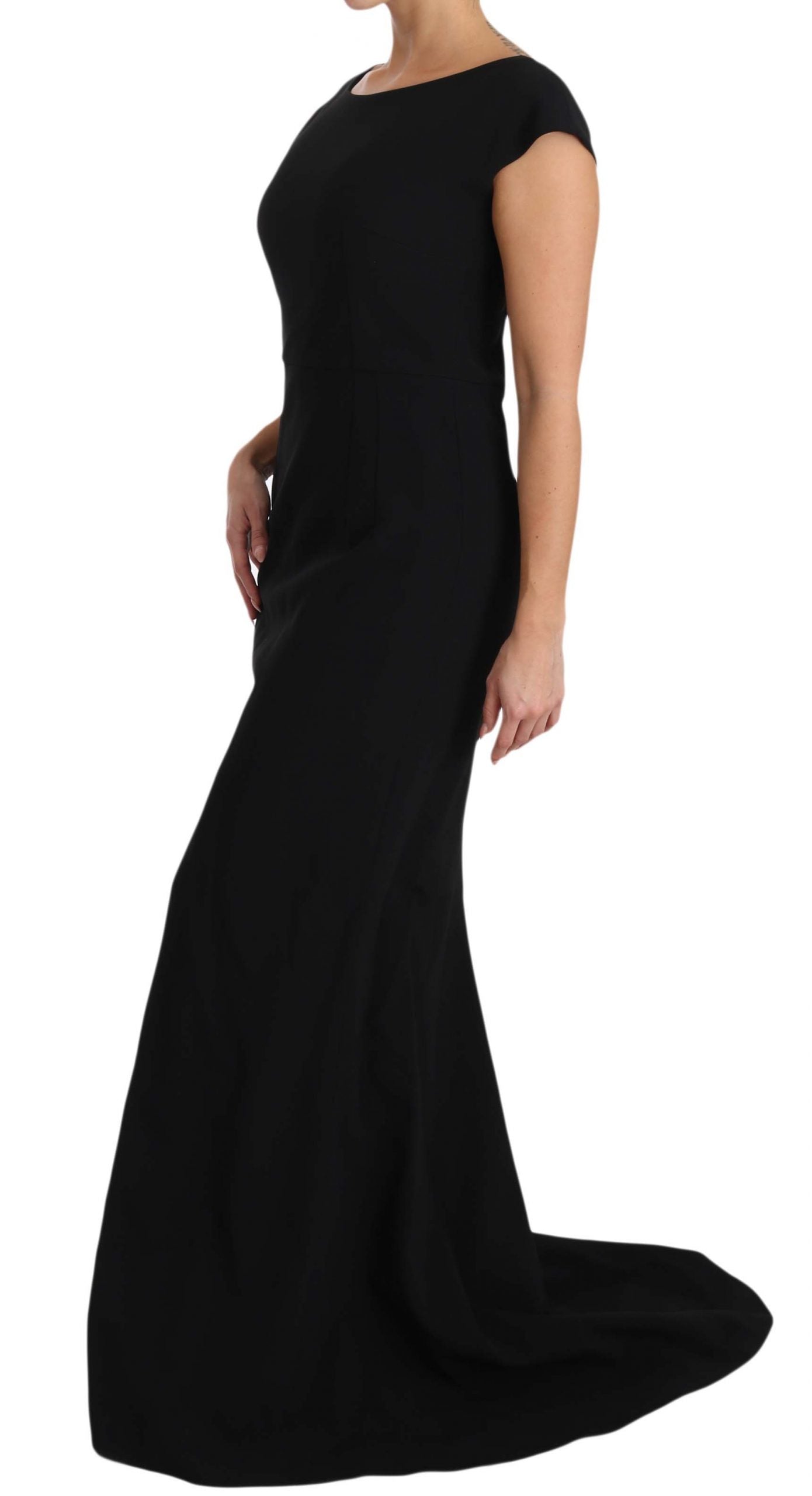 Elegantes schwarzes Maxi-Etuikleid