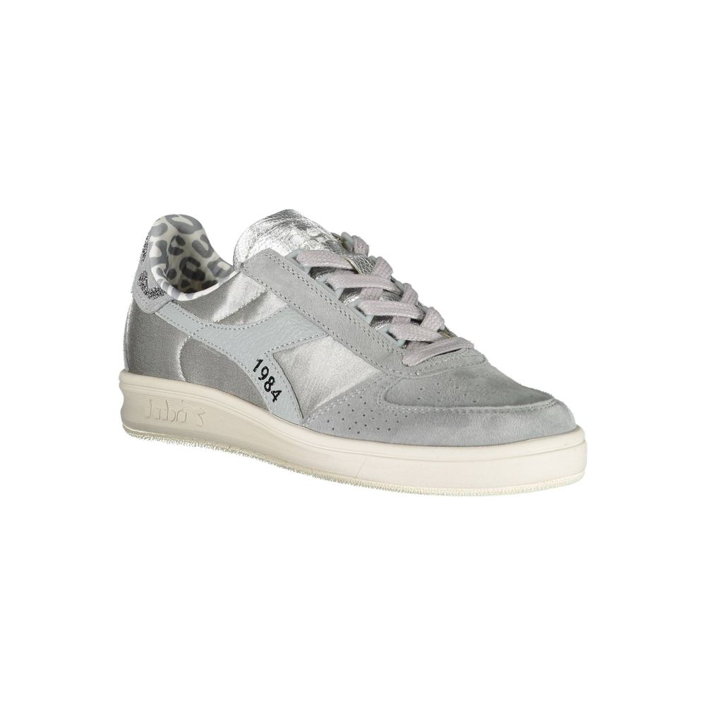 Zapatillas de piel gris para mujer