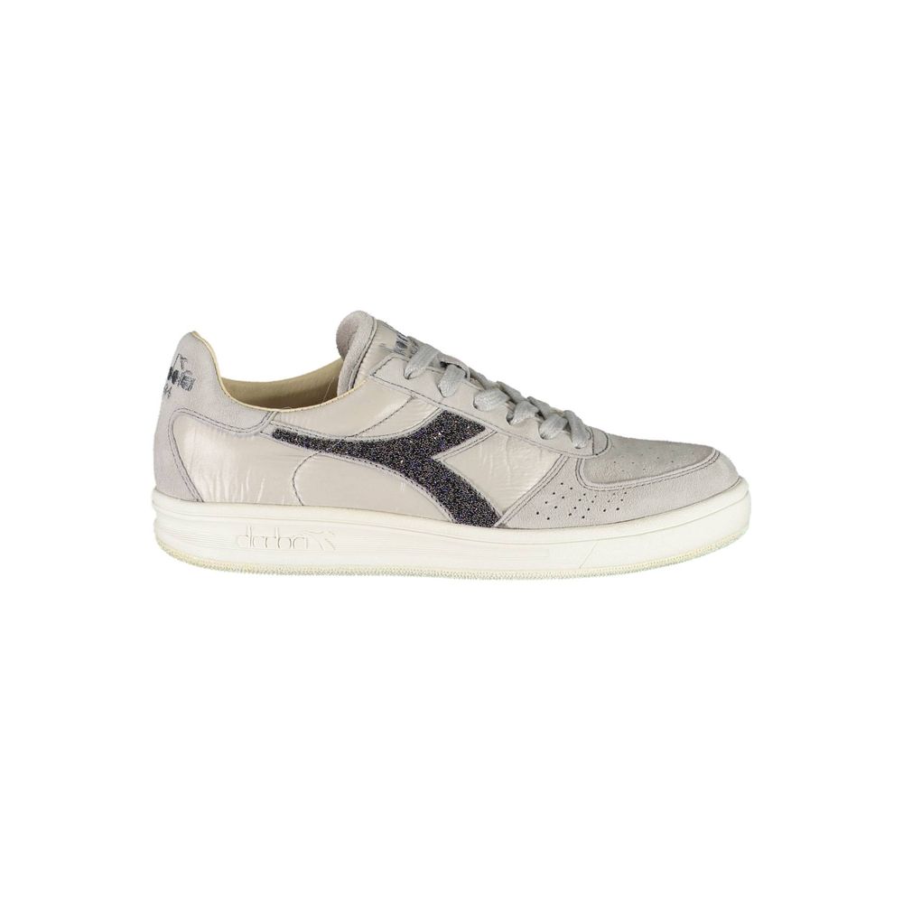 Zapatillas de piel gris para mujer