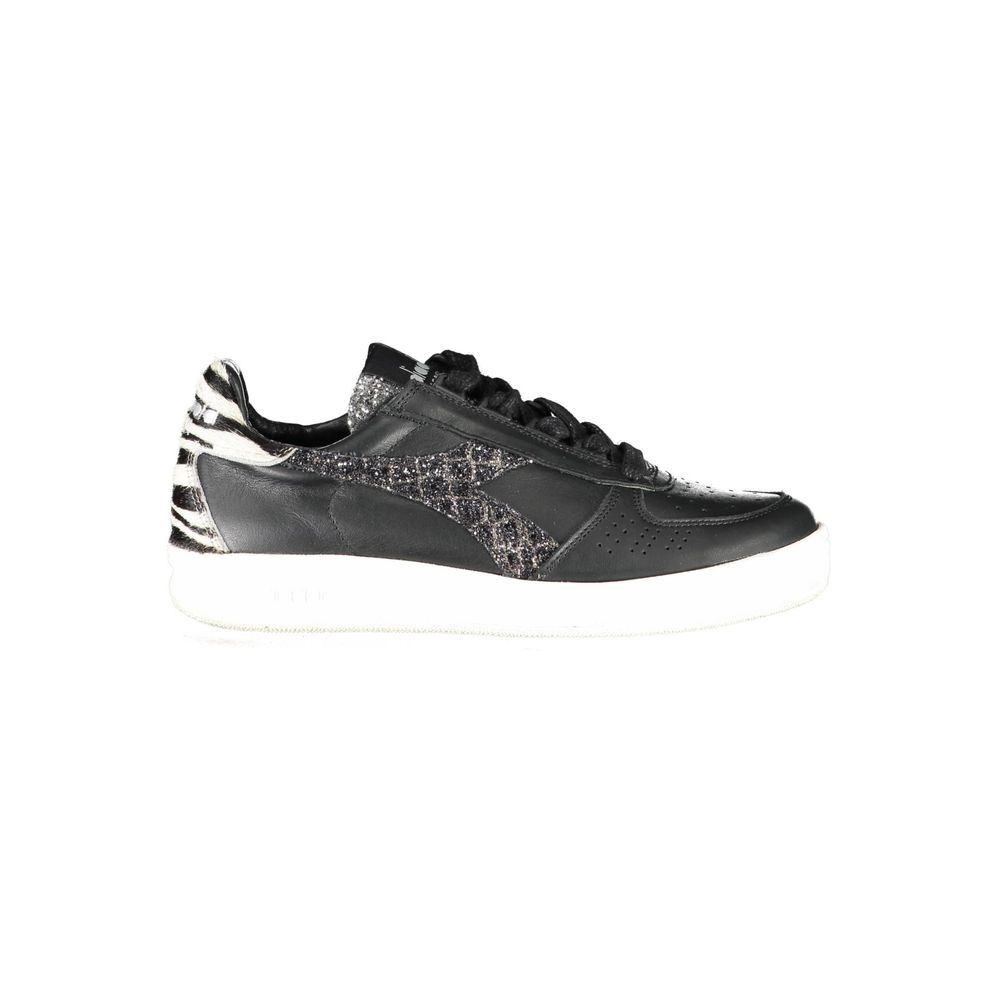 Zapatillas de piel negras para mujer