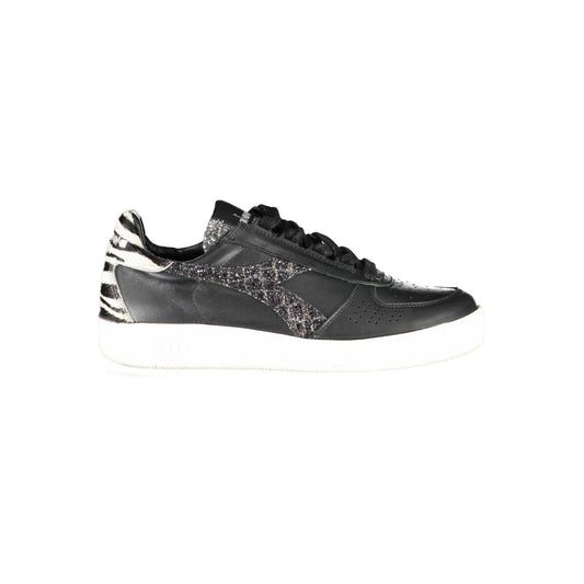Zapatillas de piel negras para mujer
