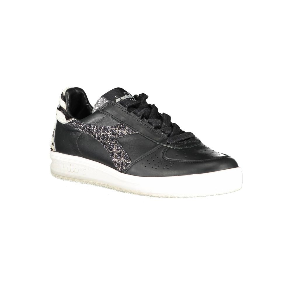 Zapatillas de piel negras para mujer