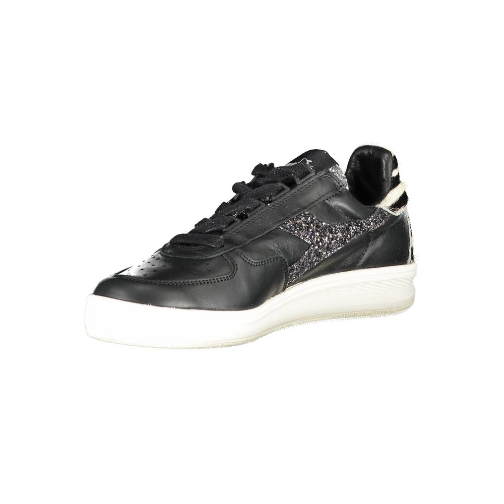 Zapatillas de piel negras para mujer