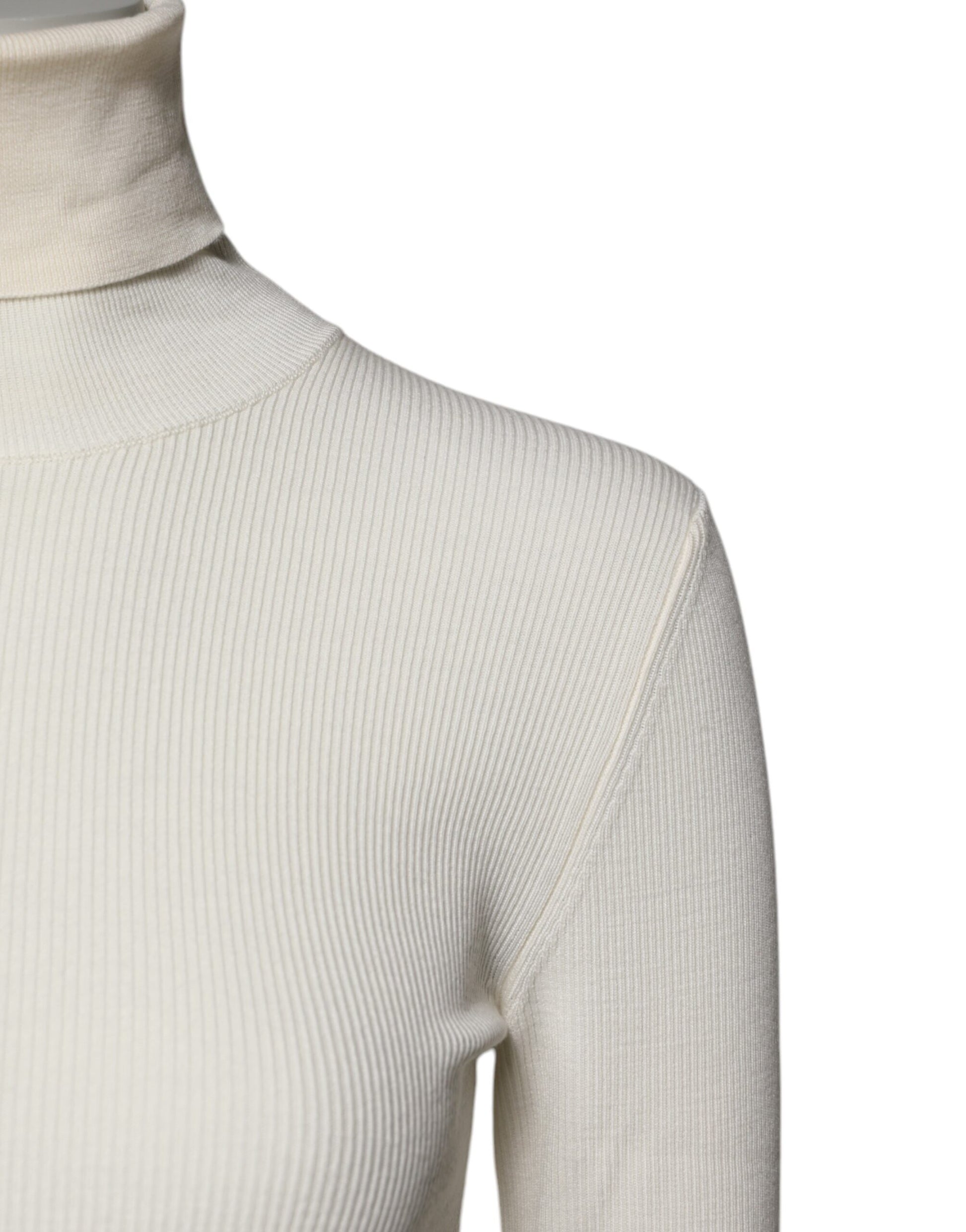 Cream Long Sleeves Turtleneck Slim Sweater