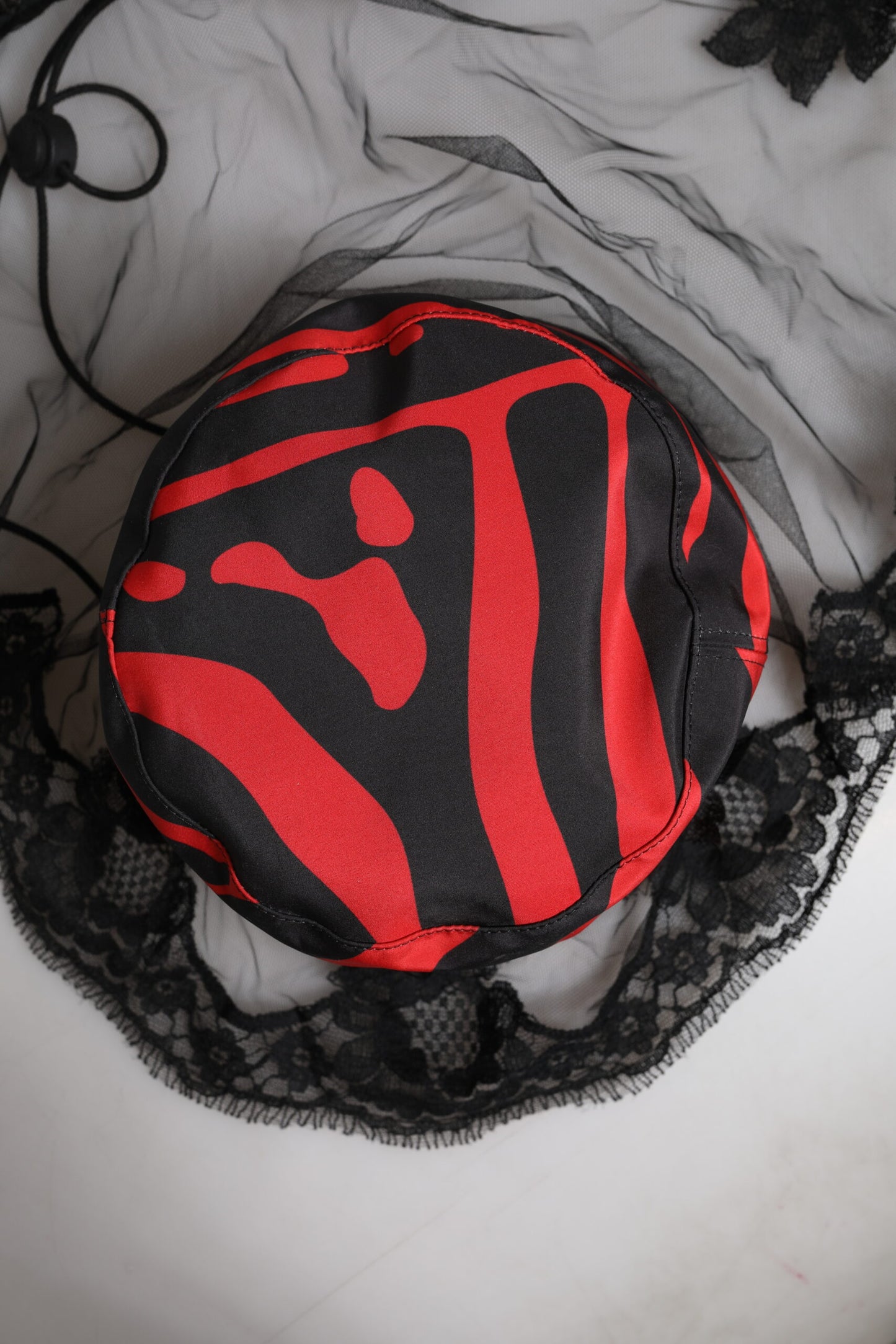Black Red Stripes Lace Tulle Bucket Hat