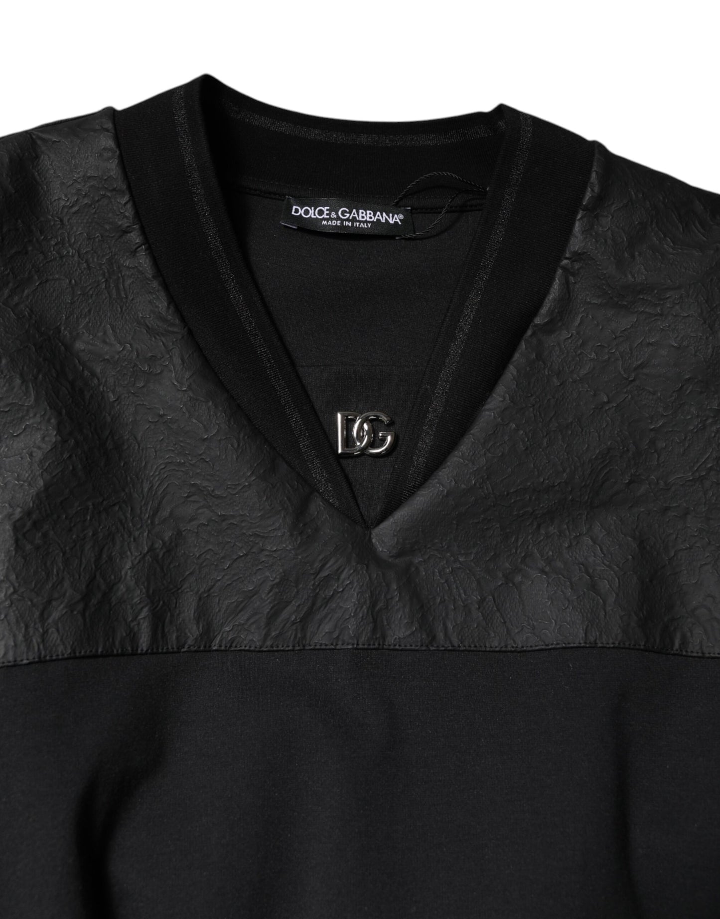 Black Cotton Short Sleeves V-neck T-shirt