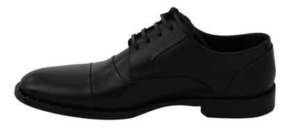 Zapatos de vestir formales elegantes de cuero negro