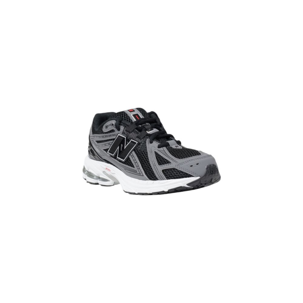 Black Synthetic Athletic Sneakers